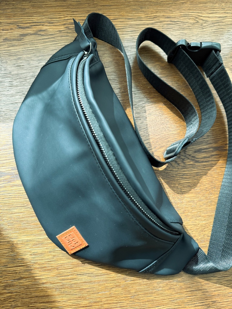 waist bag navy blue